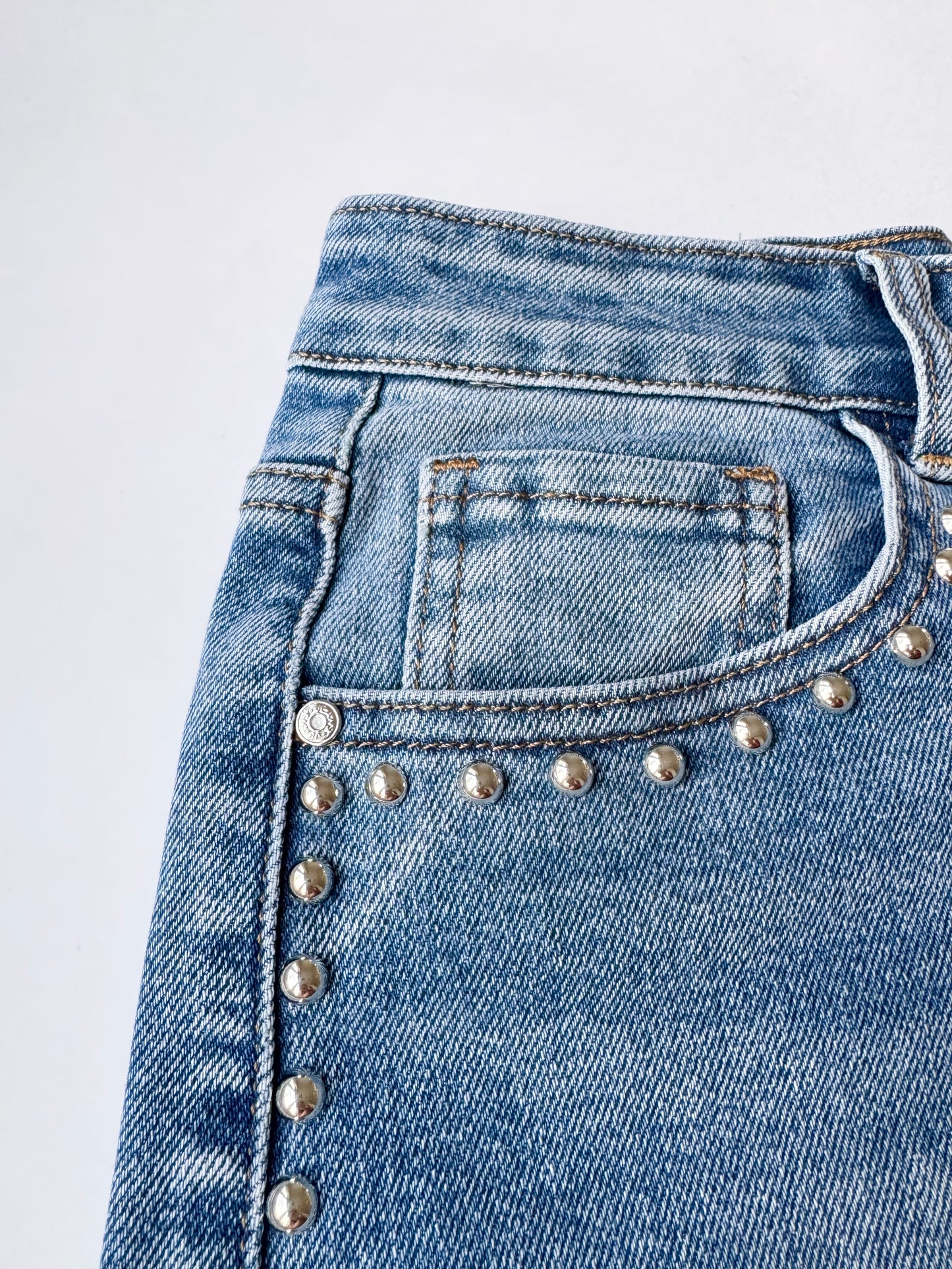 Iconic Studs jeans